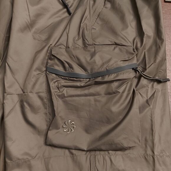 Nike Tech Pack Woven Utility Cargo Shorts Olive Green DX0229-222 Men's Size M - Picture 4 of 5